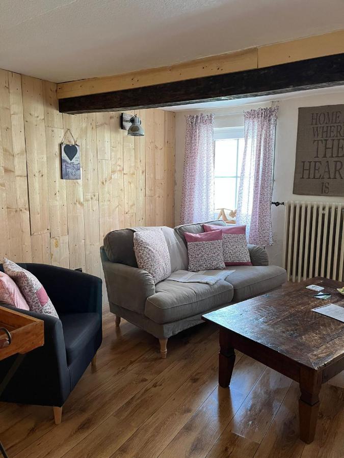 Rl Guesthouses ガイレンキルヒェン エクステリア 写真